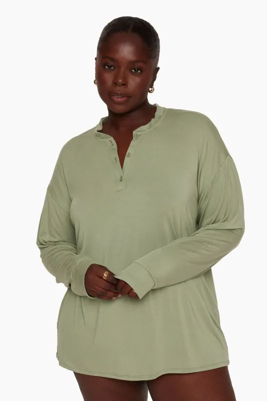 SET SLEEP™ OVERSIZED BOYFRIEND HENLEY - MATCHA made by SETactive