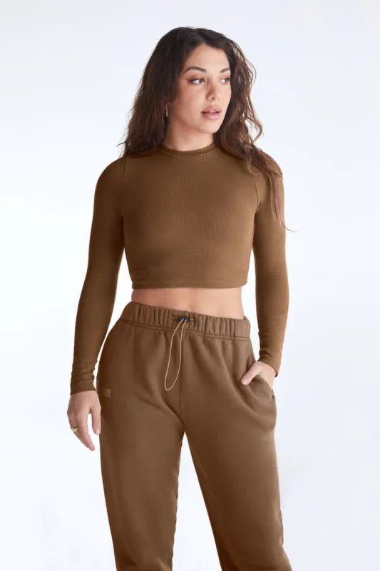 REMIX FORM CROP - COOKIE sold by SETactive