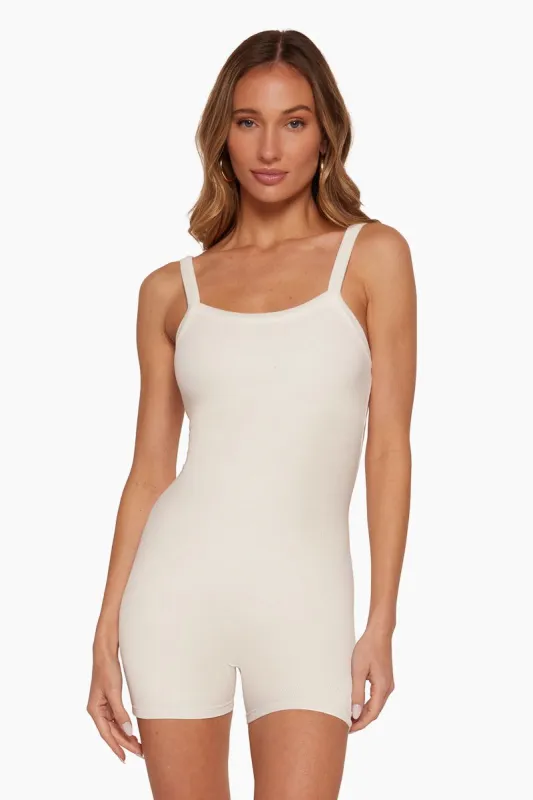 RIBBED SCOOP ROMPER - BLANC sold by SETactive