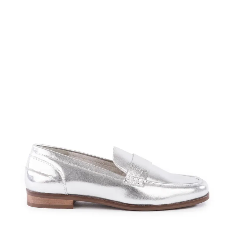Sooner or Later Loafer sold by Seychelles