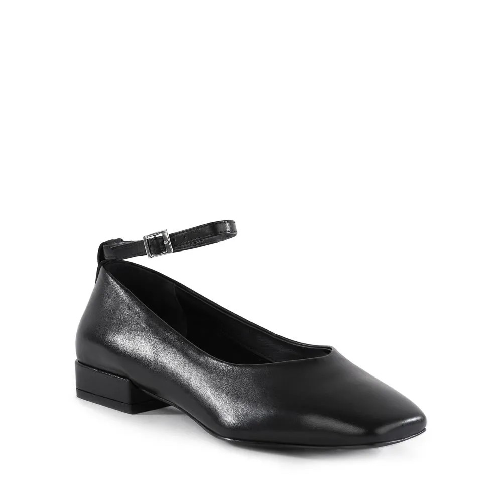 Pumpkin Flat sold by Seychelles product image thumbnail 2