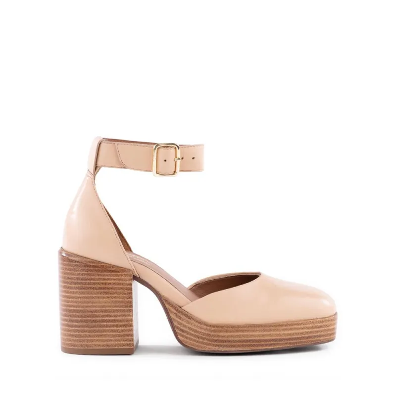 Gleaming Heel sold by Seychelles