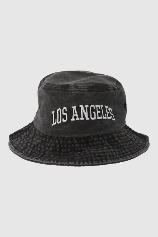 Bucket hat los angeles efecto vintage sold by Shasa