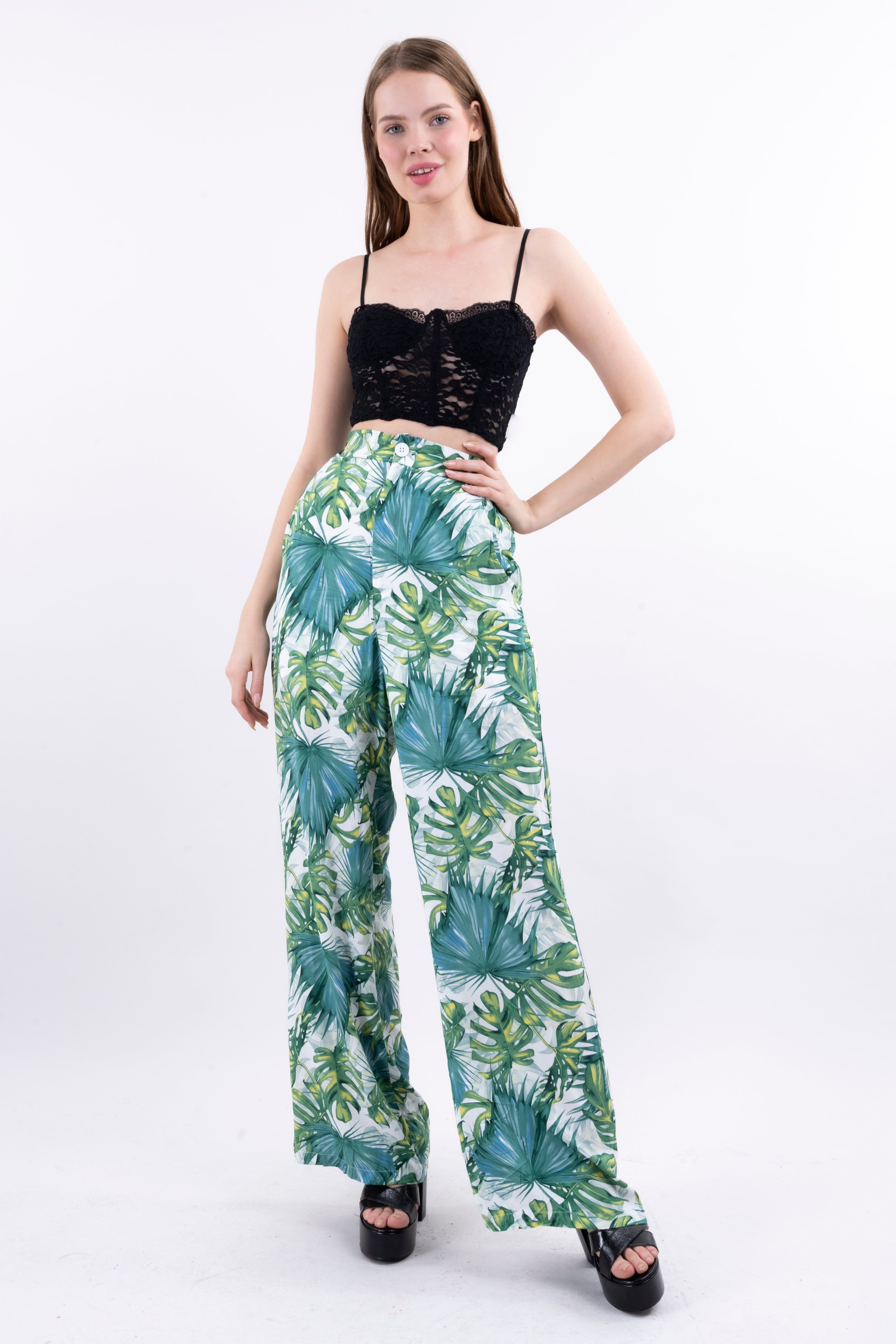 Pantalón wide leg estampado tropical sold by Shasa product image thumbnail 2