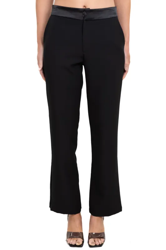 Pantalón liso cintura satinada sold by Shasa