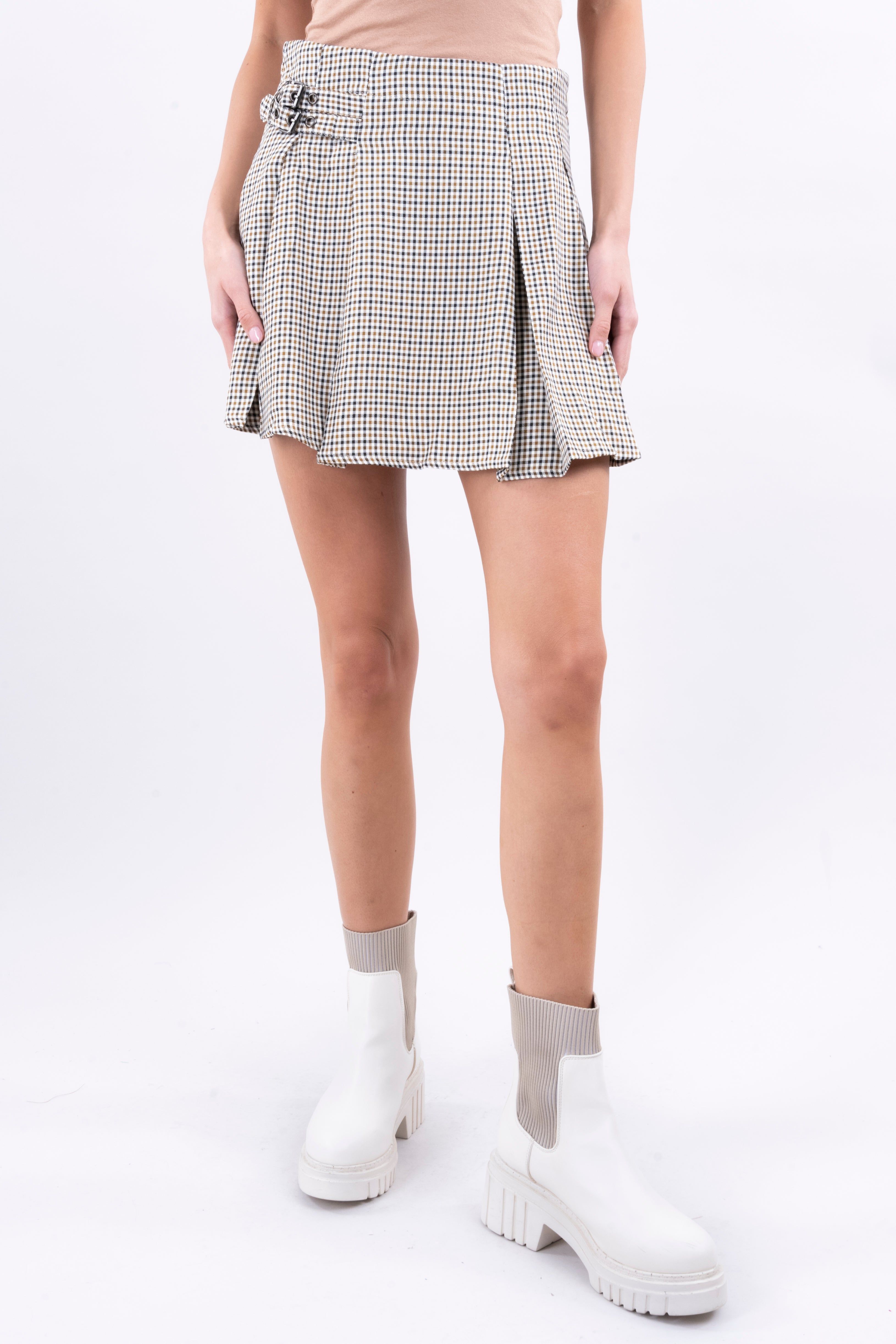 Falda mini cuadros hebilla sold by Shasa product image thumbnail 5