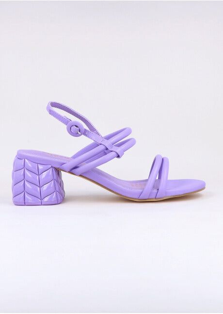 Tacón bloque capitonado sold by Shasa