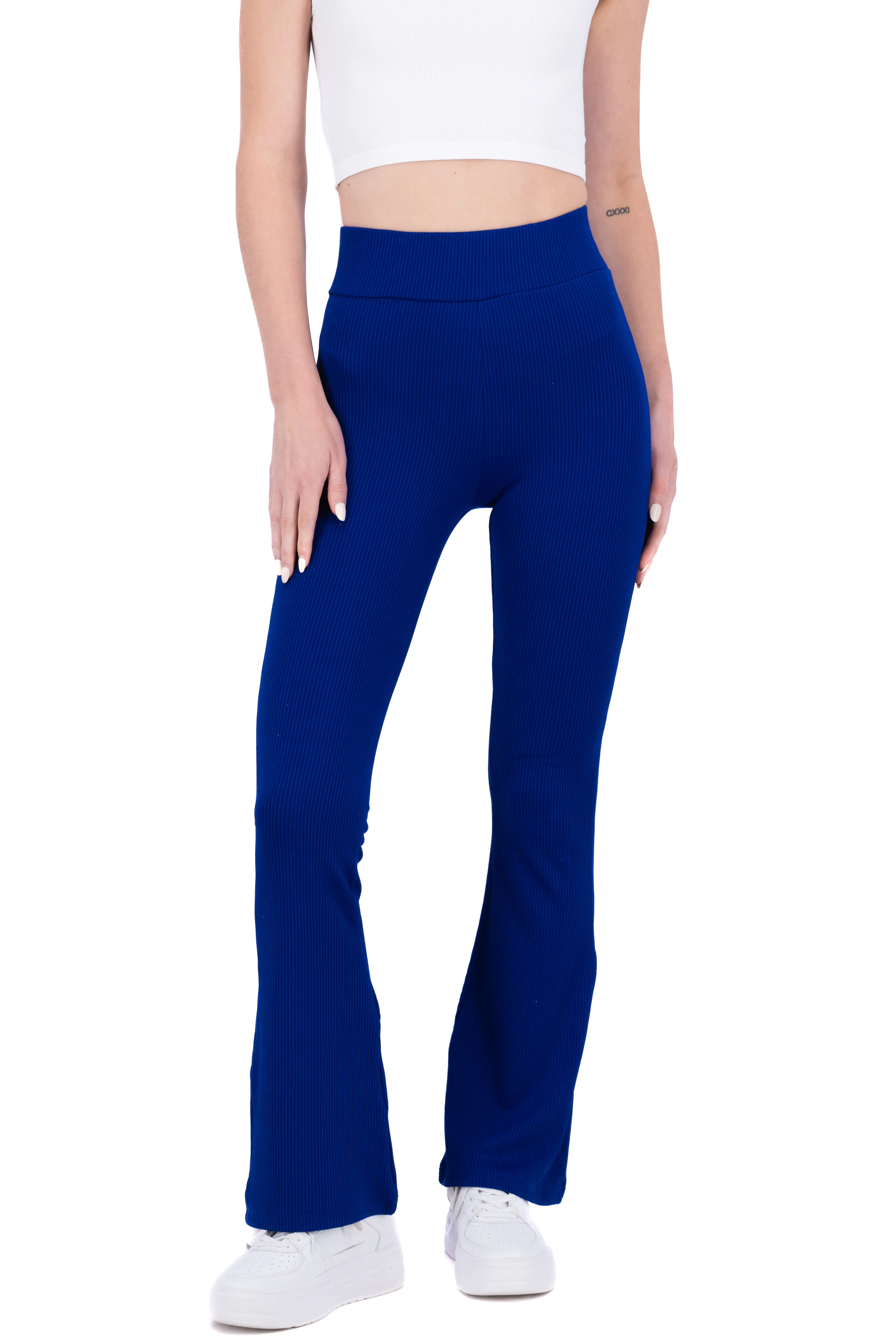 Pantalón flared acanalado sold by Shasa