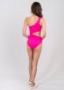 Traje baño hombro descubierto sold by Shasa