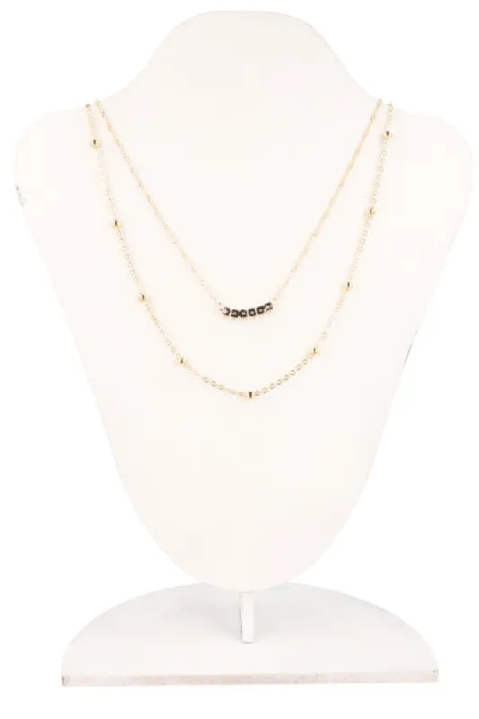 Collar capas brillos sold by Shasa