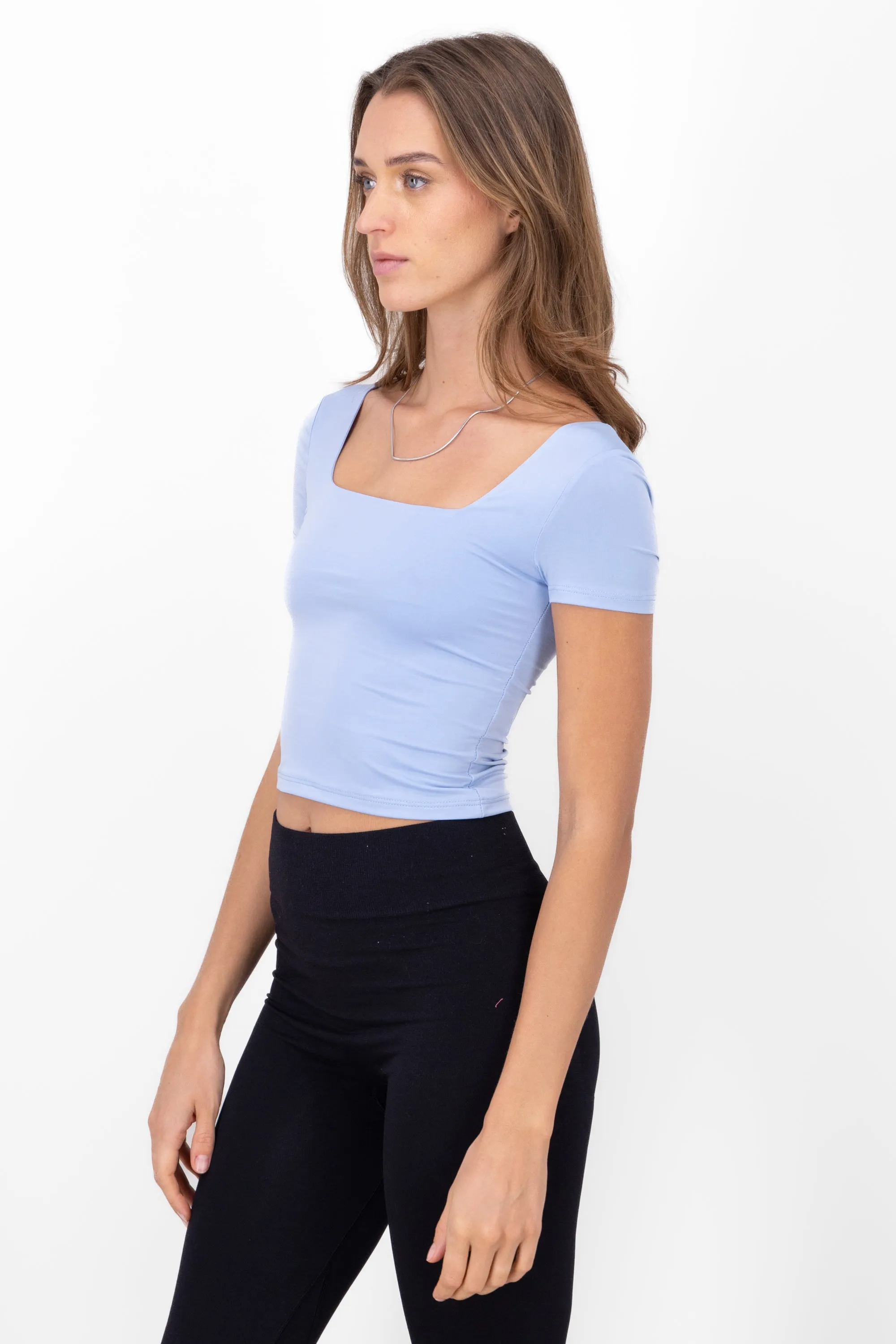 Playera crop escote cuadrado sold by Shasa product image thumbnail 3