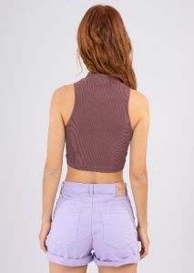 Tank top cuello alto liso sold by Shasa