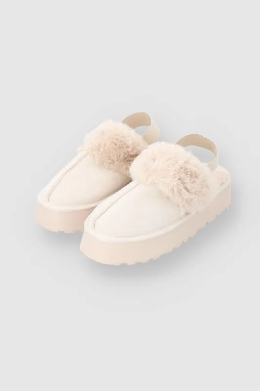 Panfufla peluche plataforma sold by Shasa