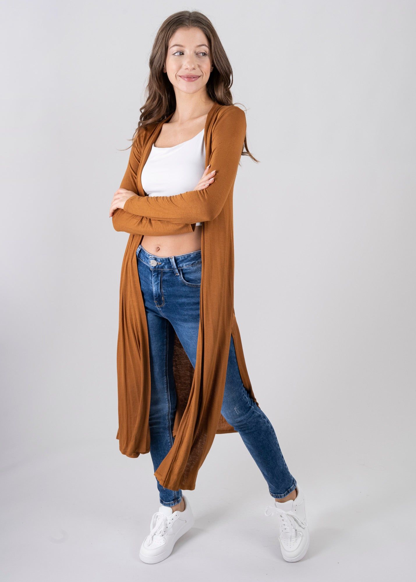 Cárdigan largo aberturas laterales sold by Shasa