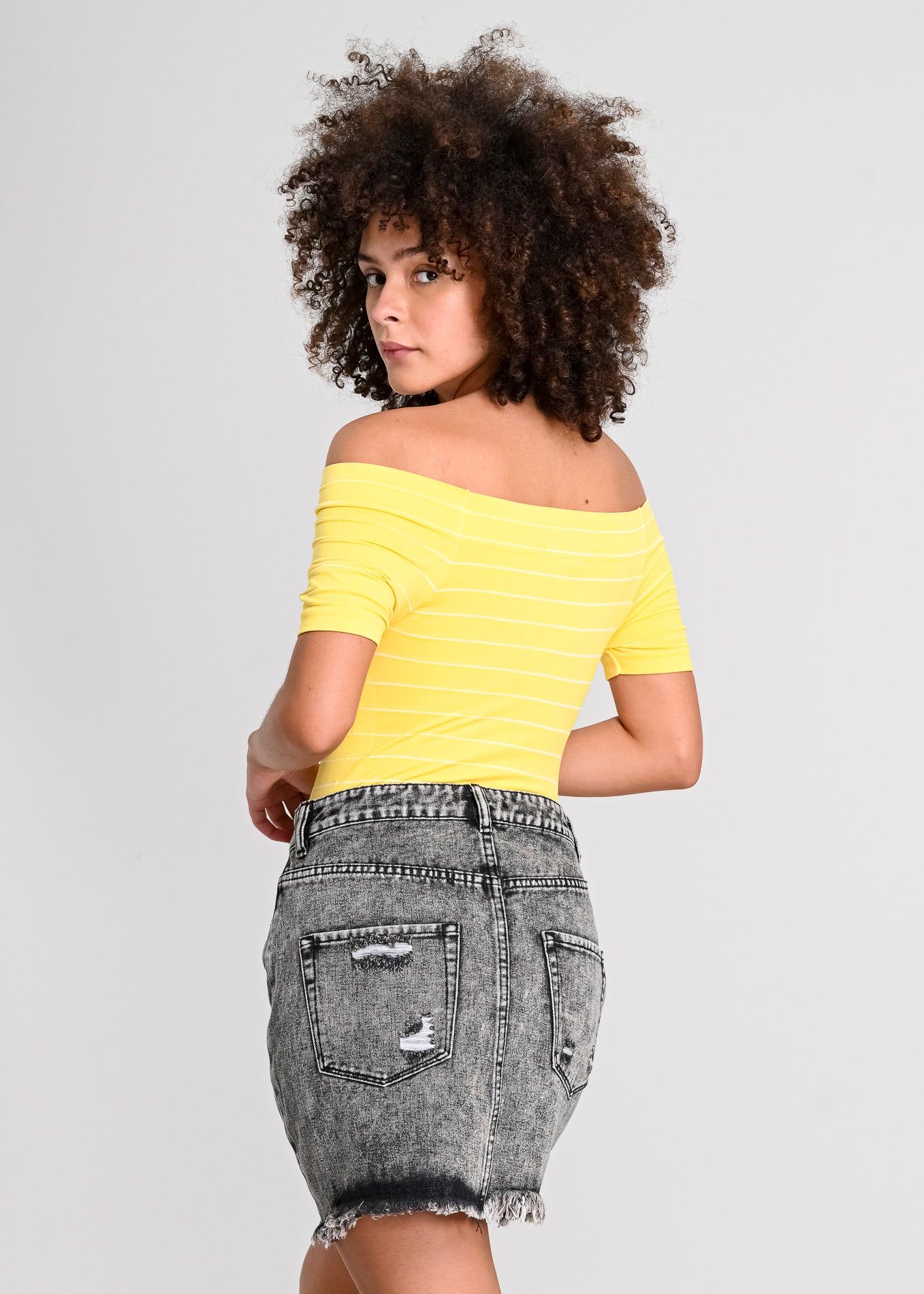 Bodysuit rayas hombro descubierto sold by Shasa product image thumbnail 4