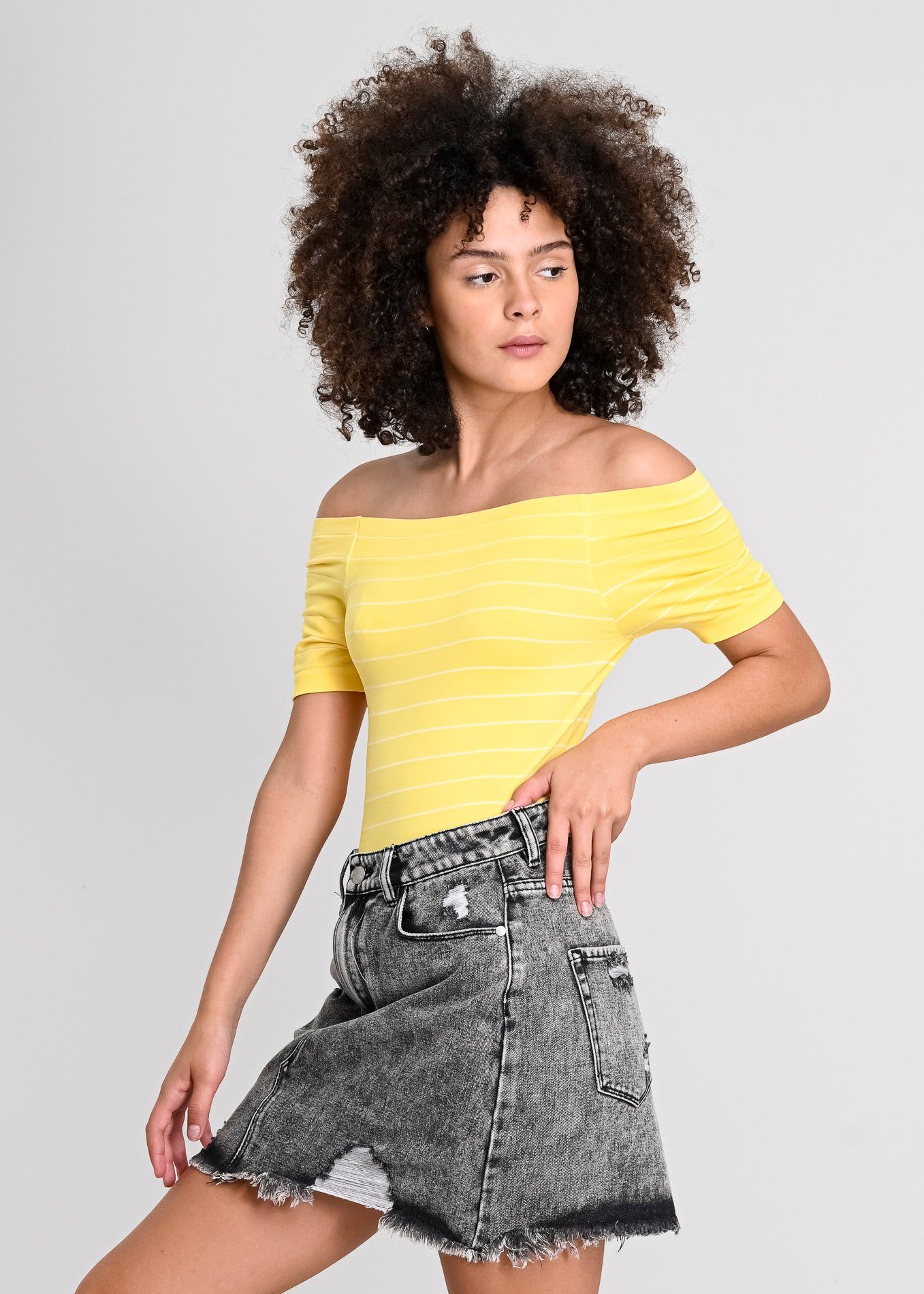 Bodysuit rayas hombro descubierto sold by Shasa product image thumbnail 2