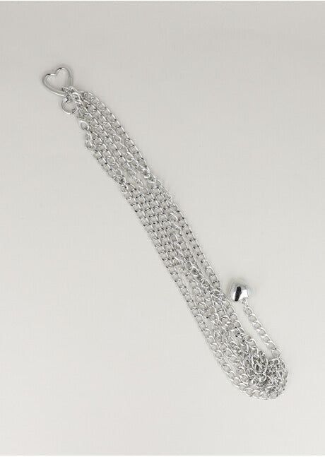 Cinturón cadena corazón sold by Shasa