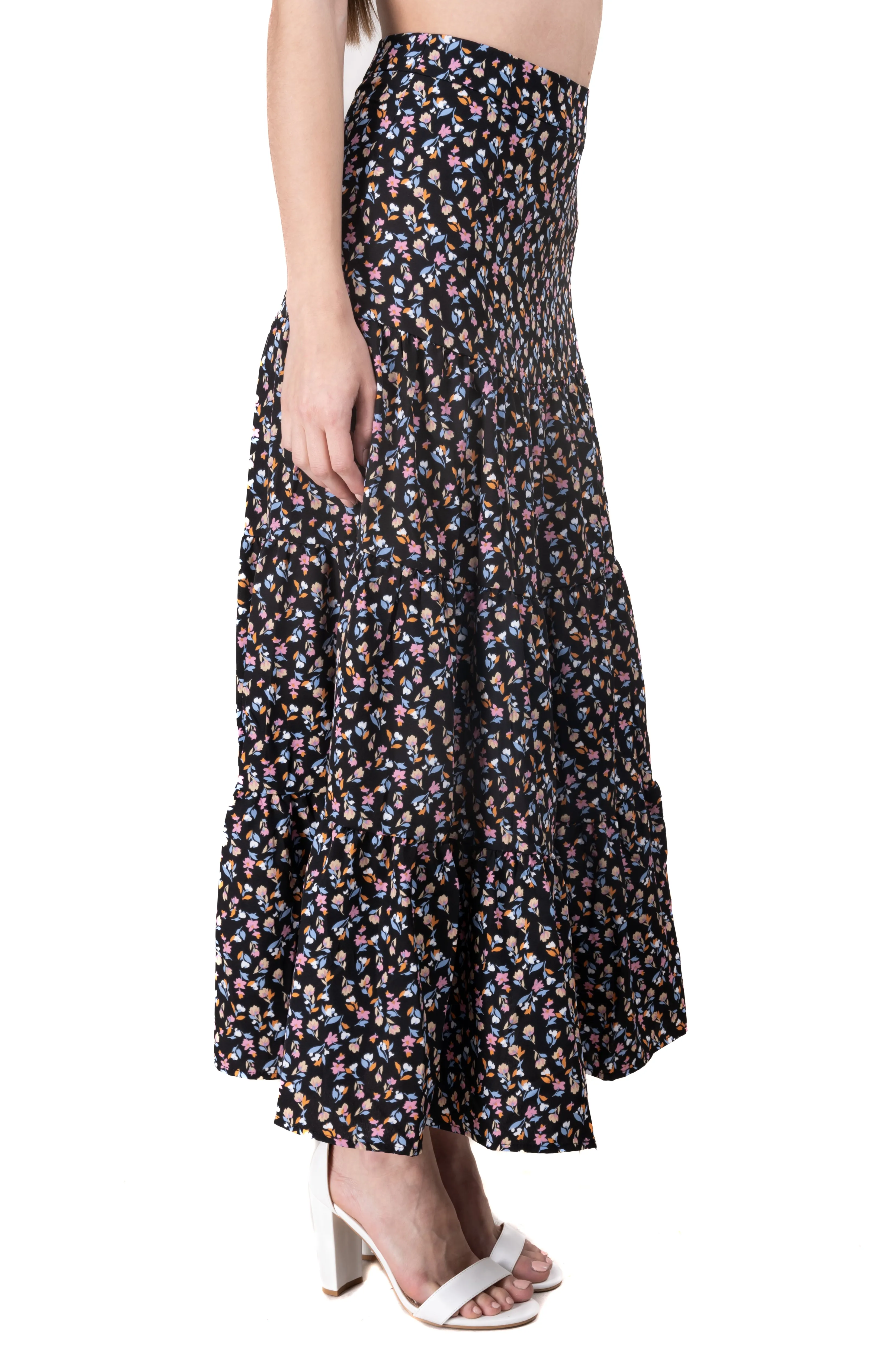 Falda maxi amplia floreada sold by Shasa product image thumbnail 3