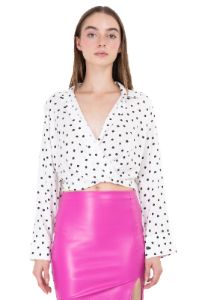 Camisa crop cruzada polka dots sold by Shasa