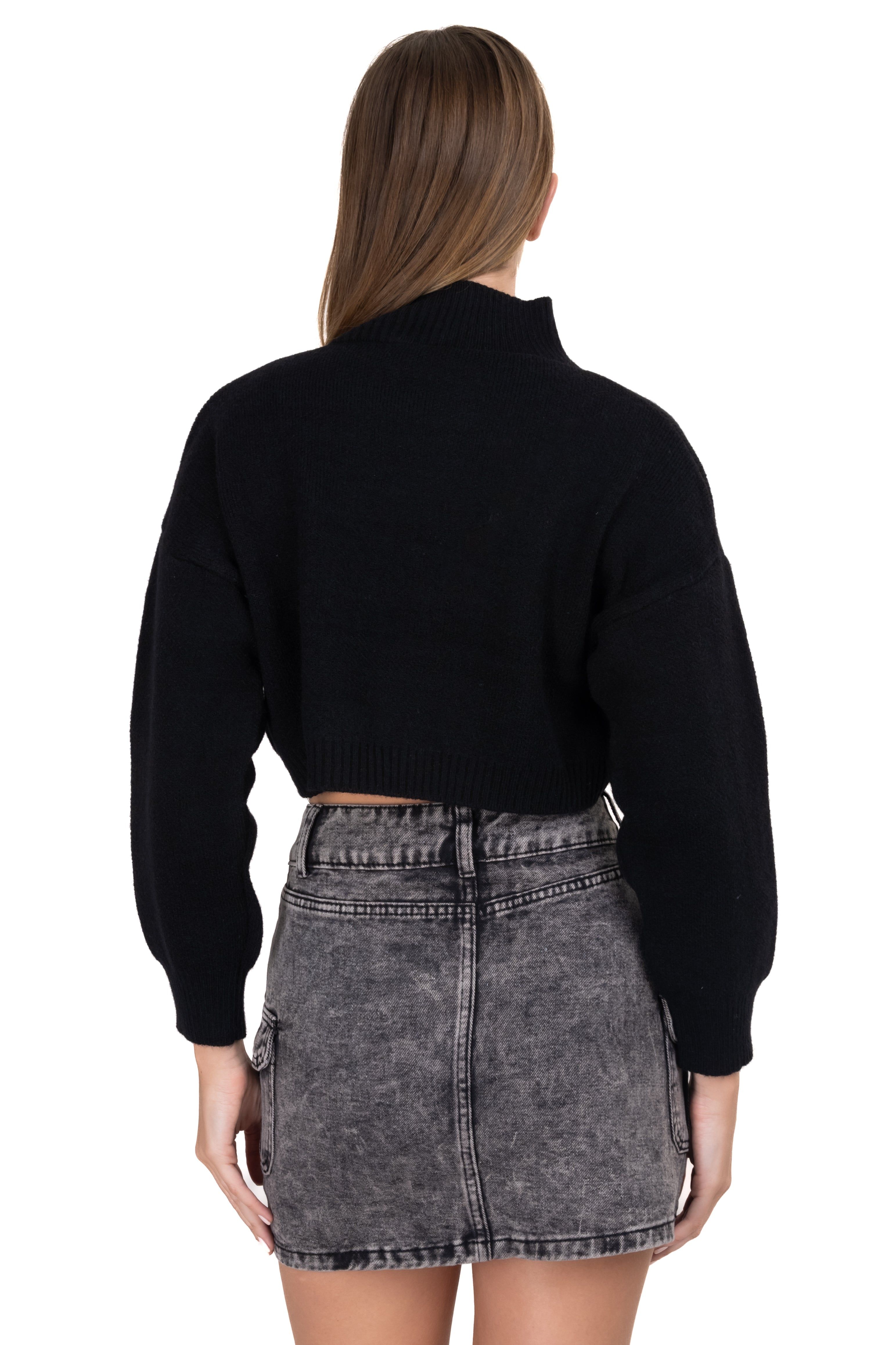 Suéter crop tejido cuello alto sold by Shasa product image thumbnail 4