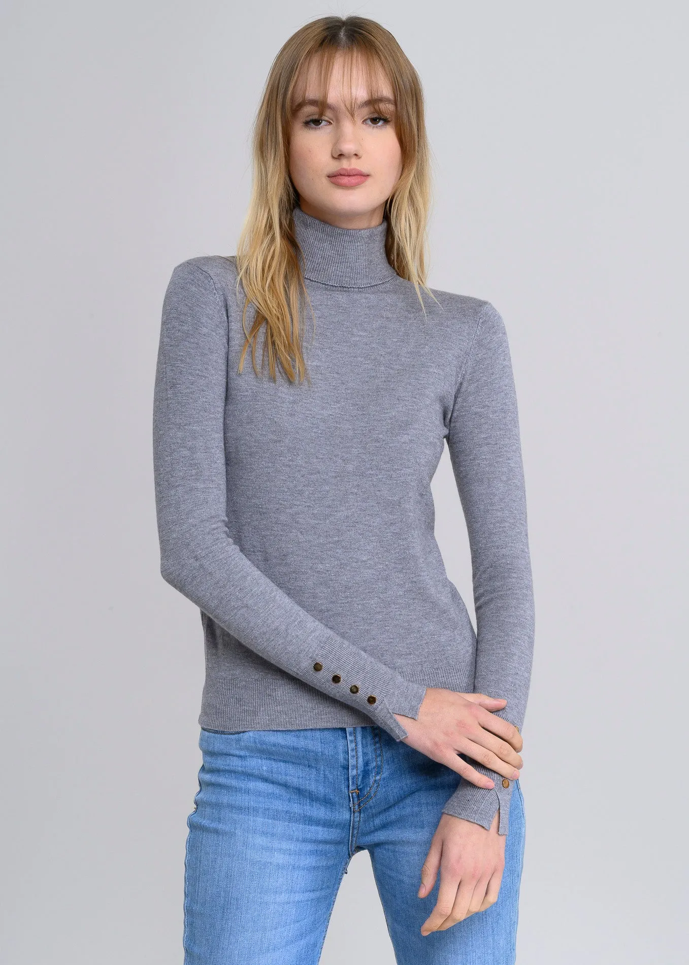 Suéter tejido cuello tortuga sold by Shasa product image thumbnail 2