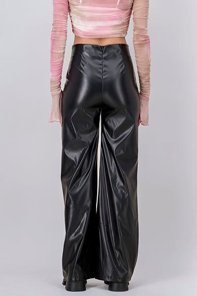 Pantalón fluido efecto piel sold by Shasa product image thumbnail 4