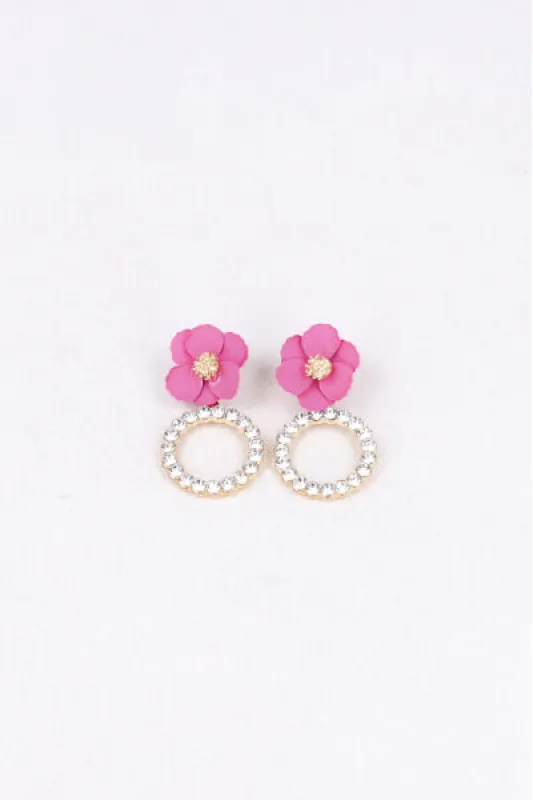 Aretes Flor Circulo Brillos sold by Shasa