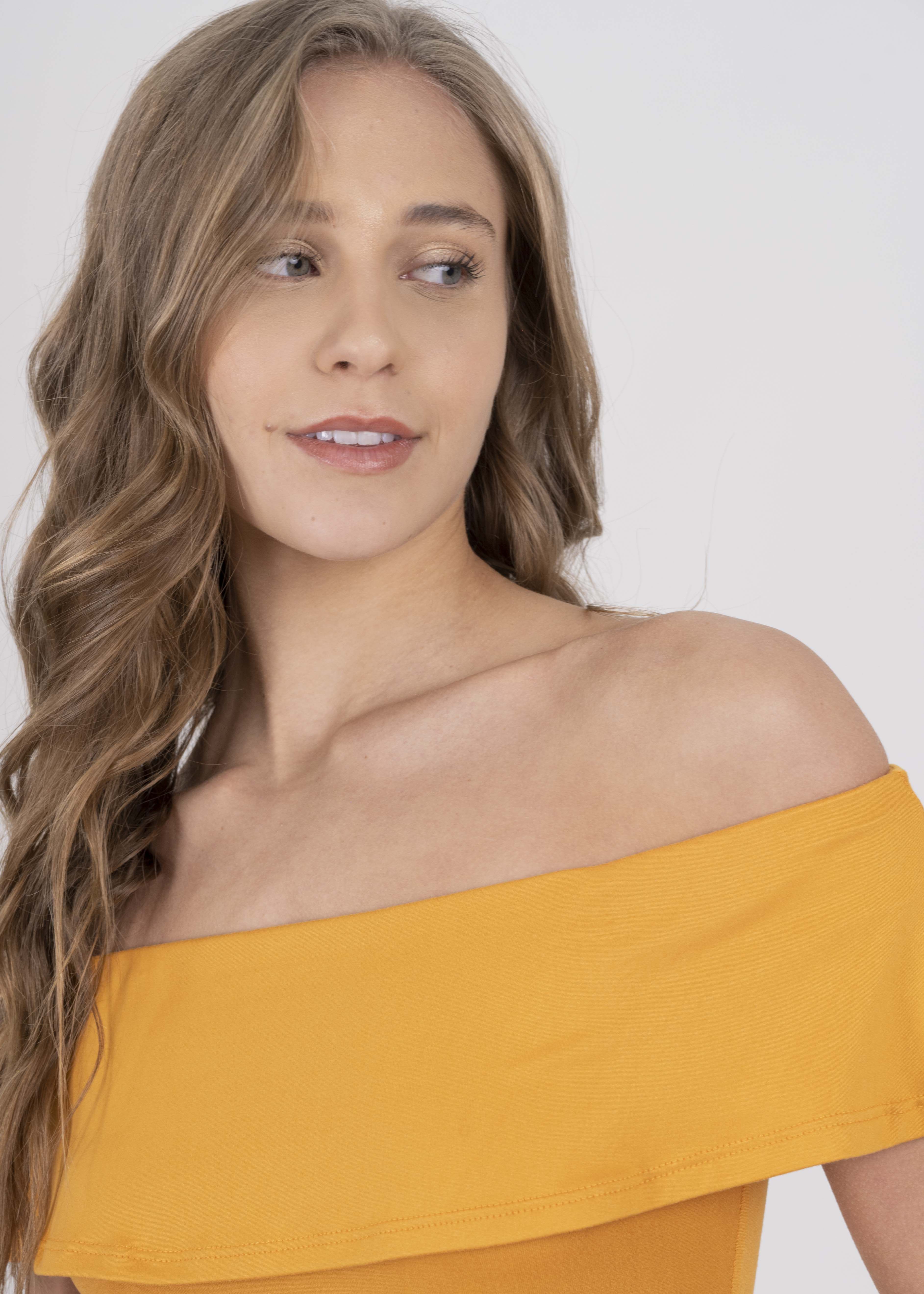 Bodysuit olanes hombro descubierto sold by Shasa