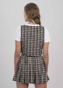 Top chaleco botones cuadros sold by Shasa
