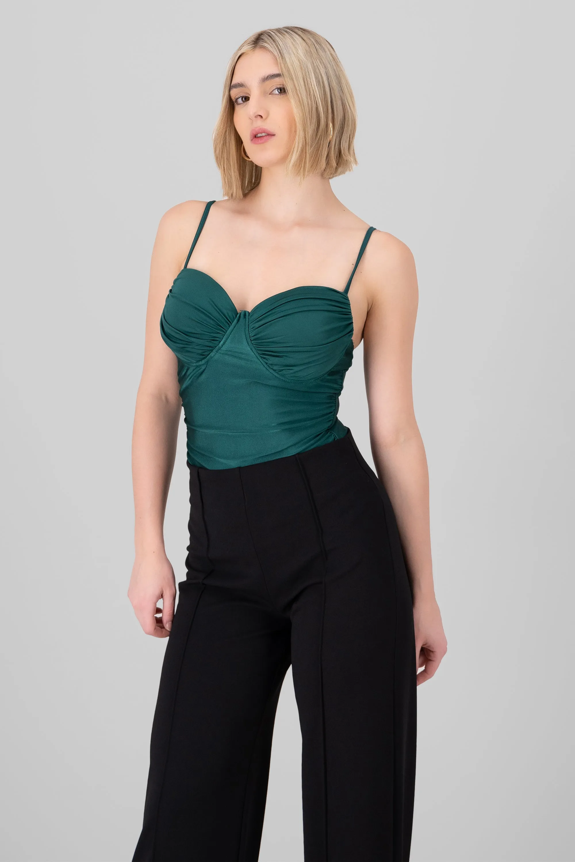 Bodysuit satin con copas sold by Shasa