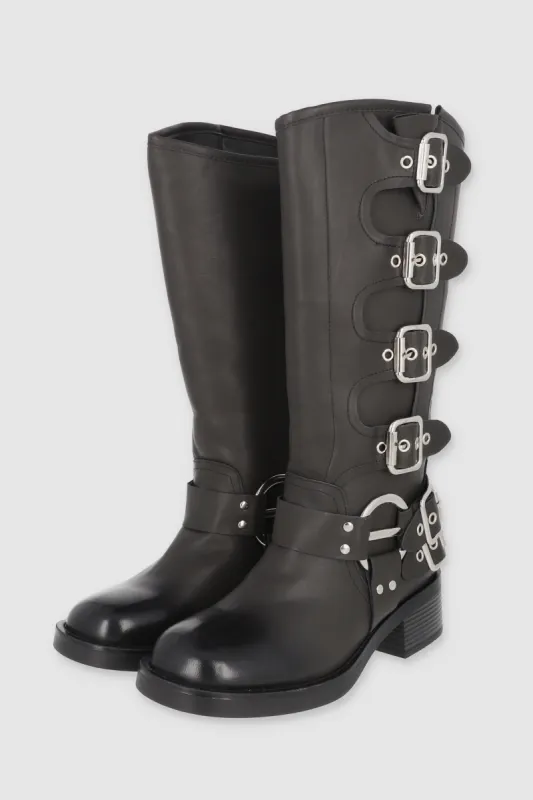 BOTA MOTERA 6 HEBILLAS TIRAS ARO sold by Shasa