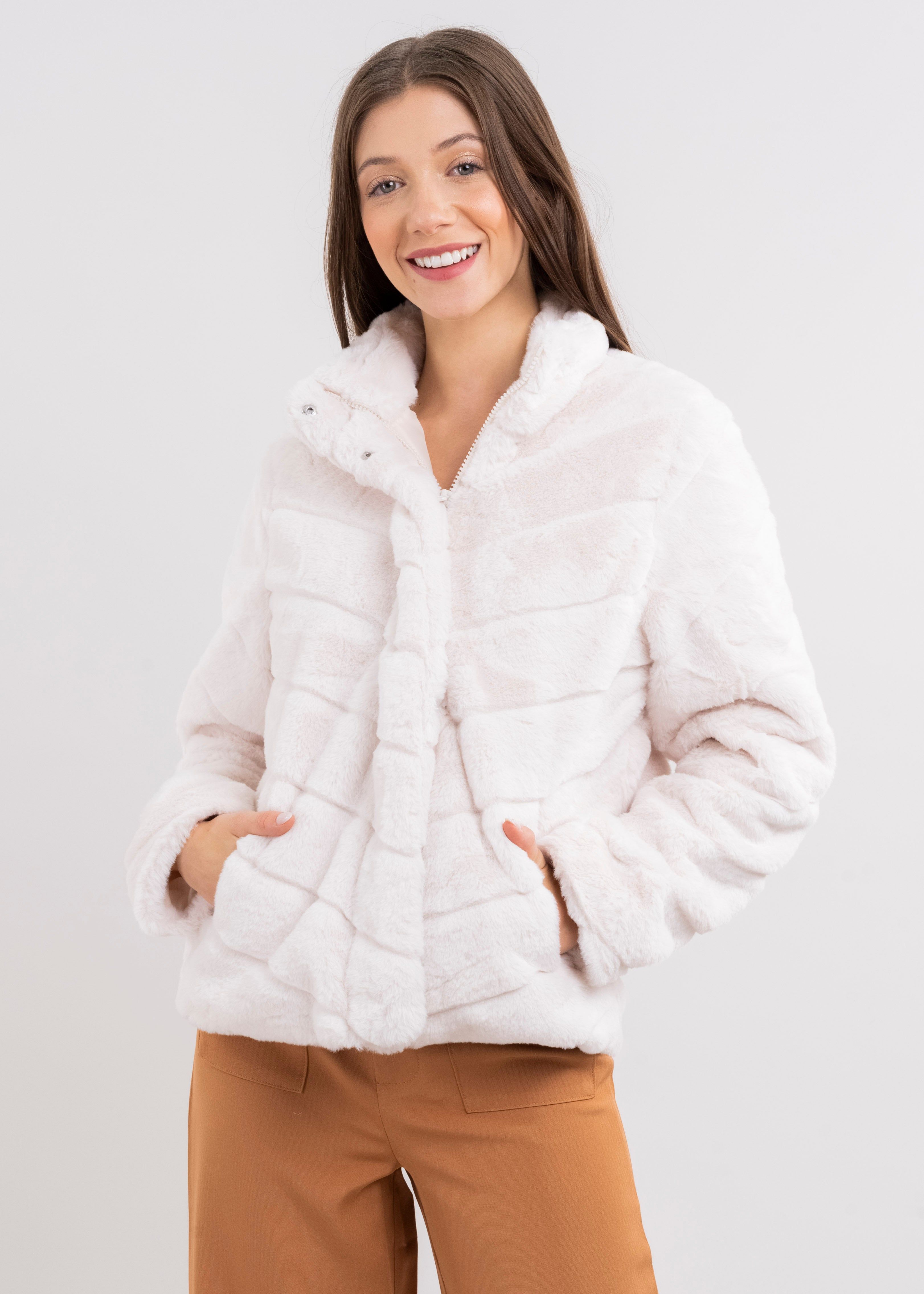 Chamarra líneas peluche sold by Shasa product image thumbnail 2