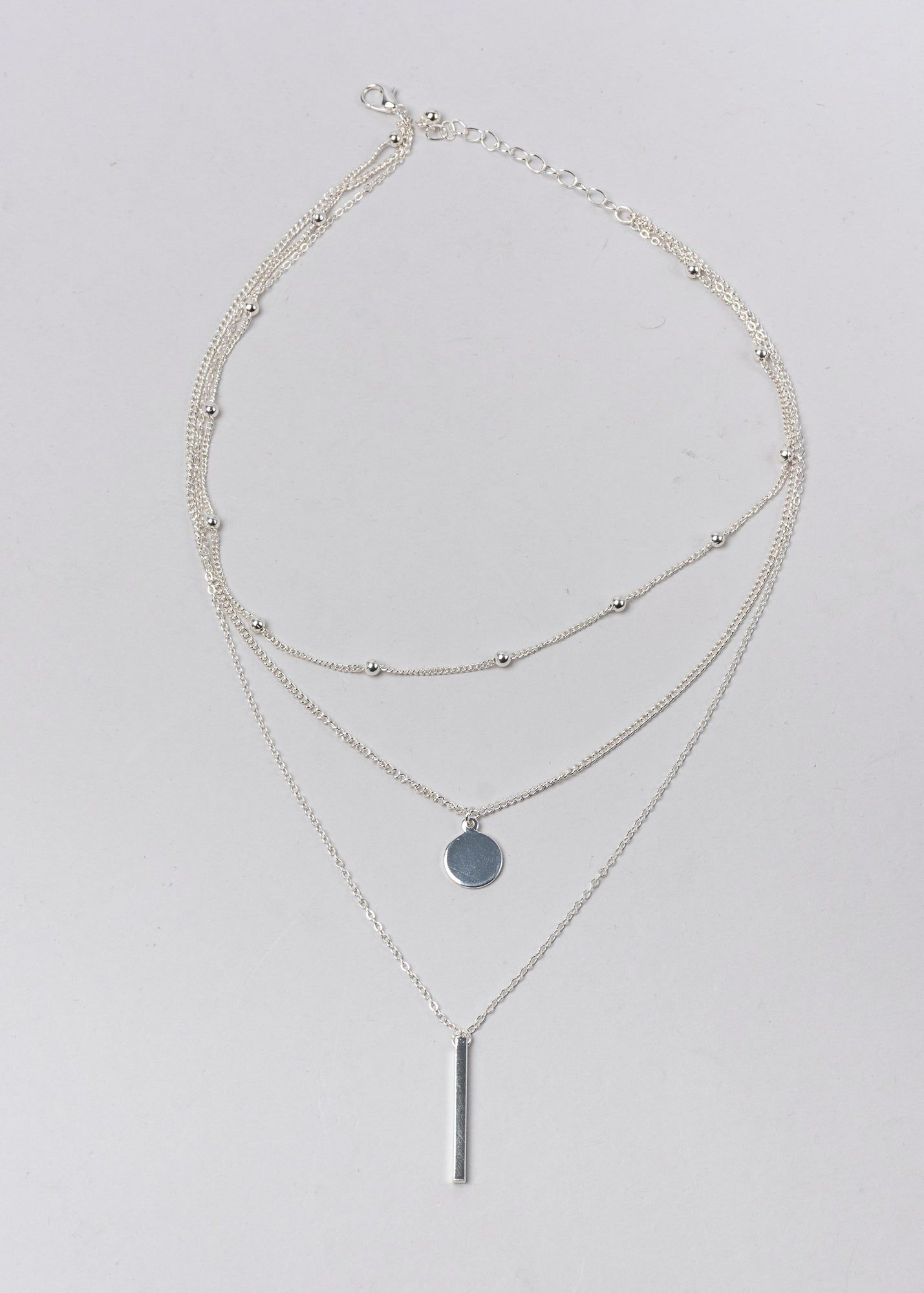 Collar 3 capas círculo barra sold by Shasa