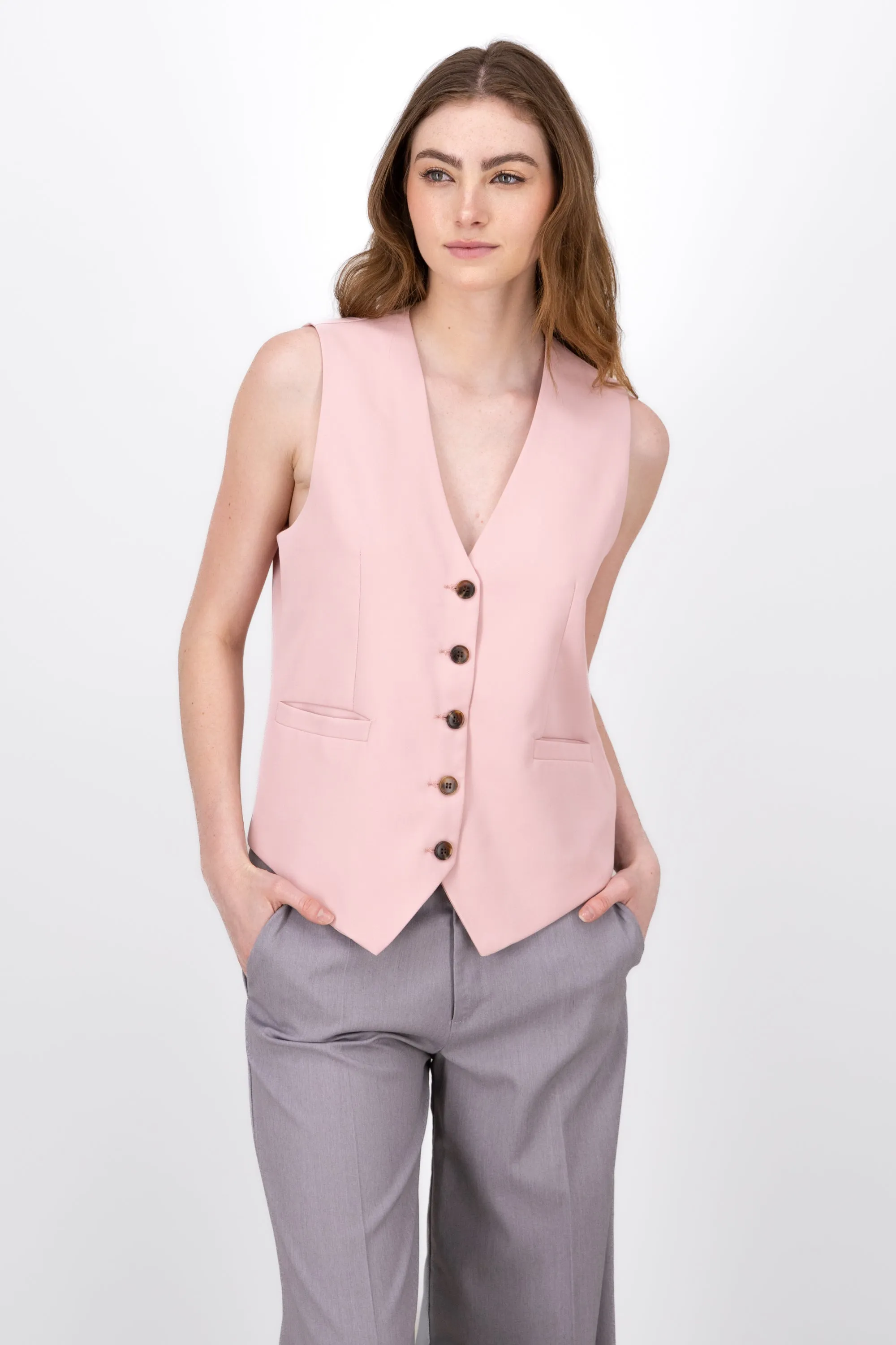 Chaleco Corto Sastreado sold by Shasa