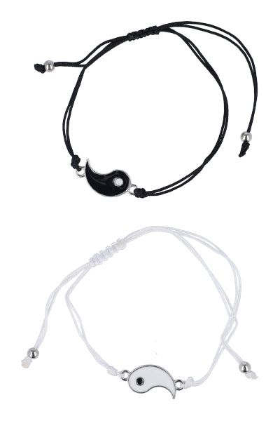 Set 2 pulseras yin yang sold by Shasa