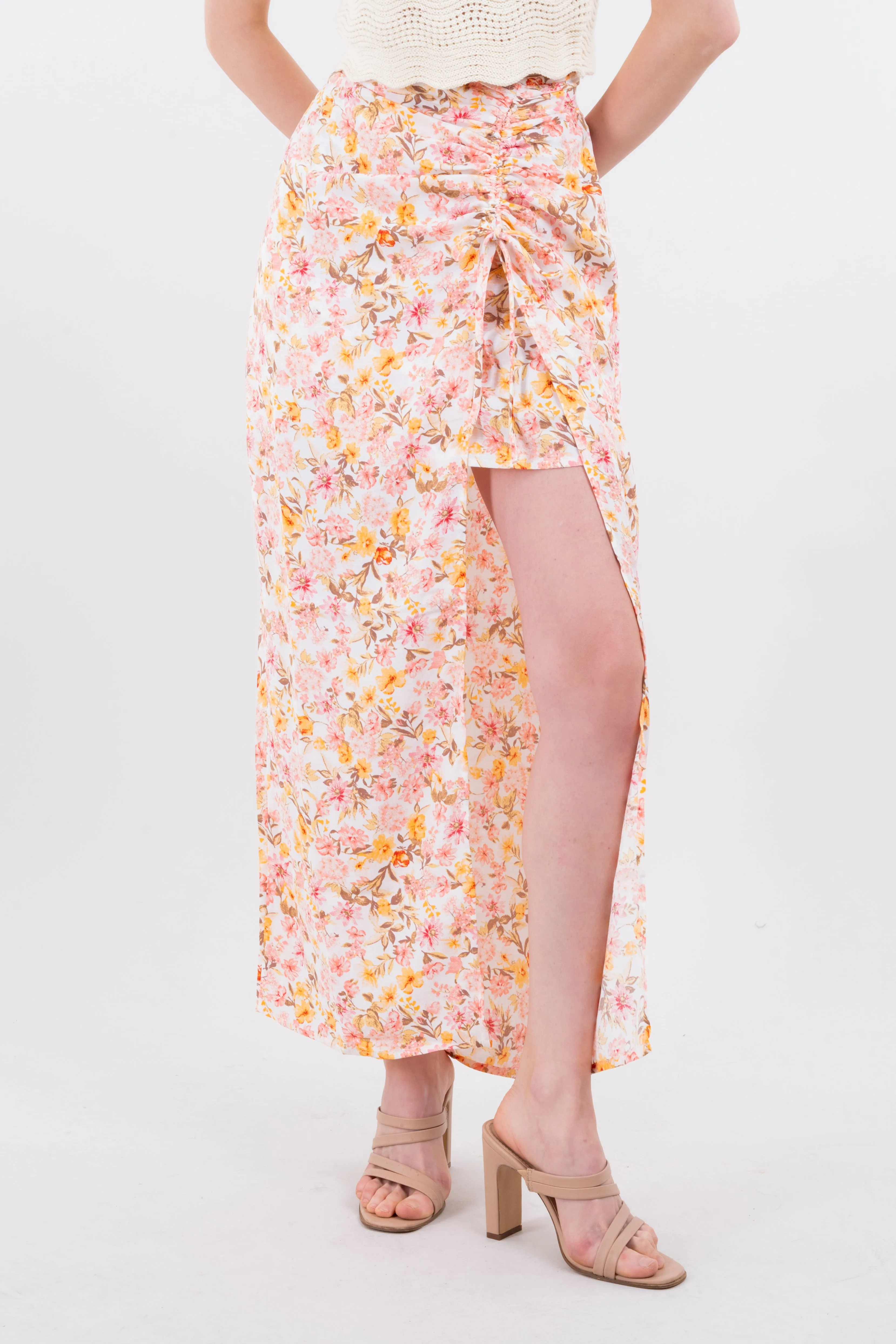 Top estampado flores sold by Shasa product image thumbnail 2