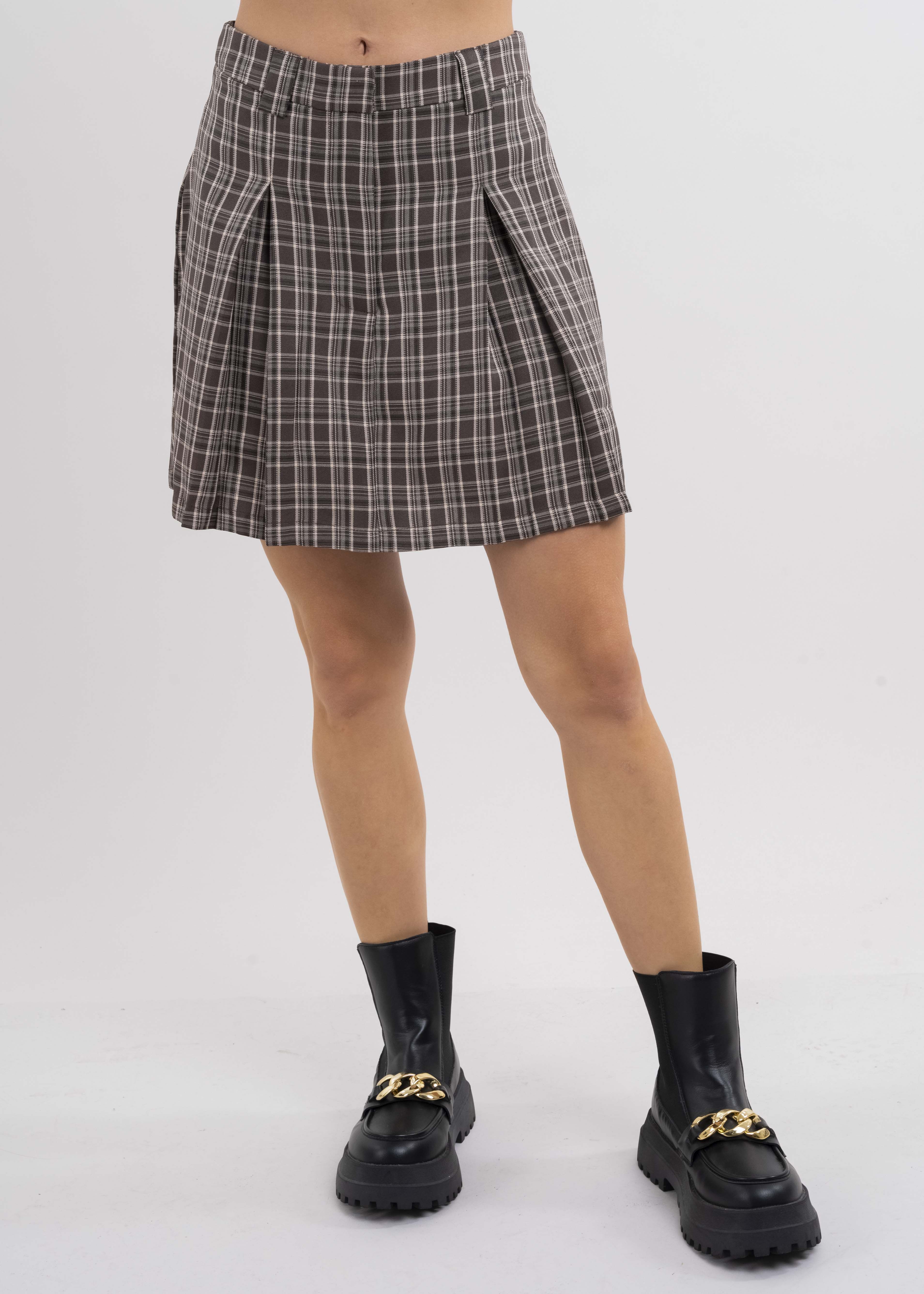 Falda mini tableada cuadros sold by Shasa product image thumbnail 2