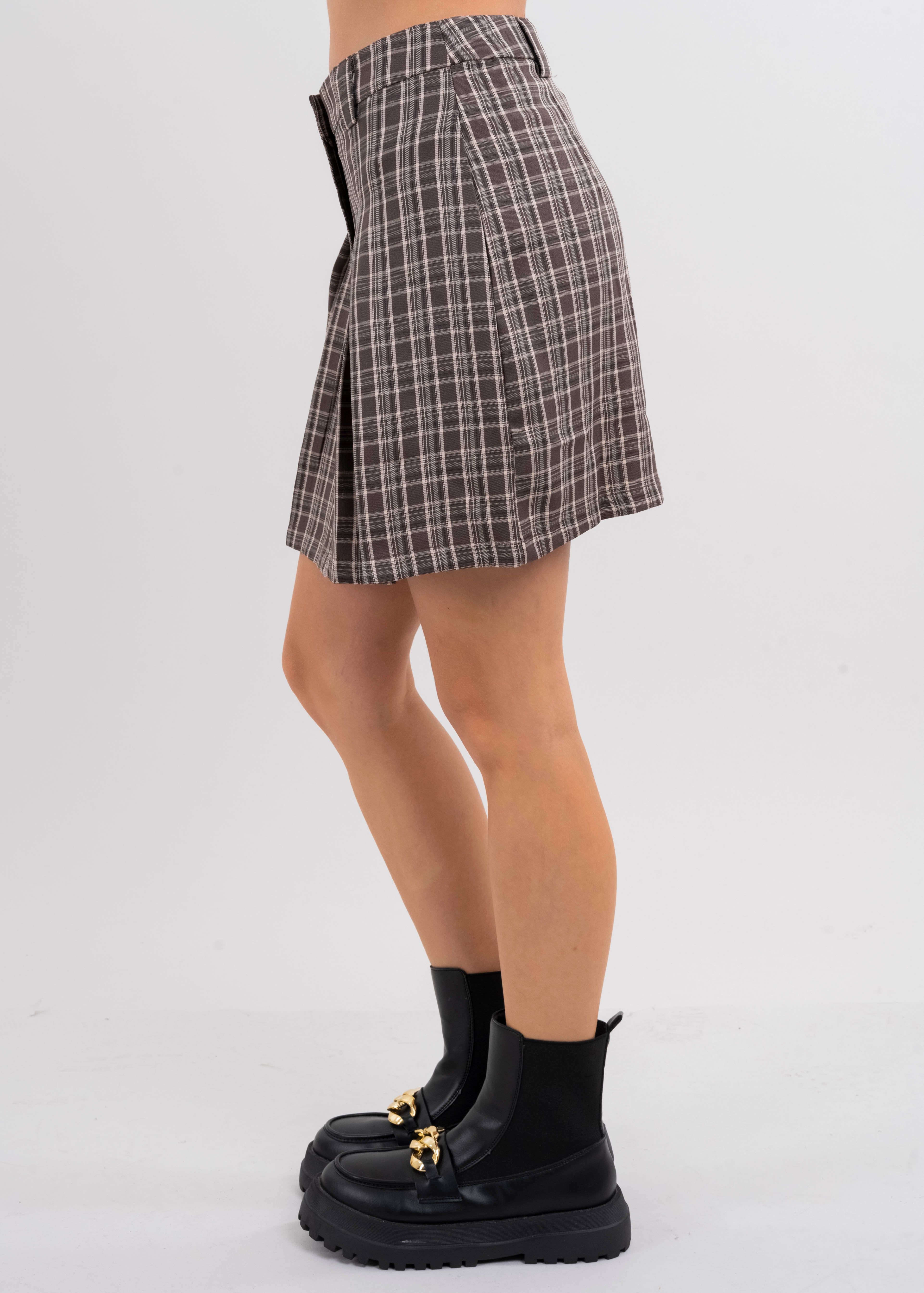 Falda mini tableada cuadros sold by Shasa product image thumbnail 3