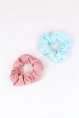 Set 2 scrunchie estrellas sold by Shasa