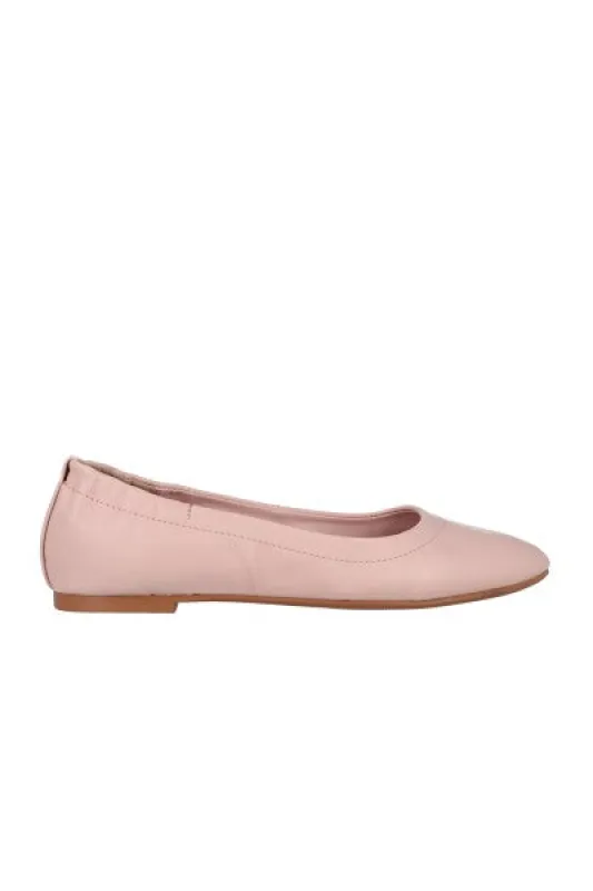 Flat ballerina efecto piel sold by Shasa