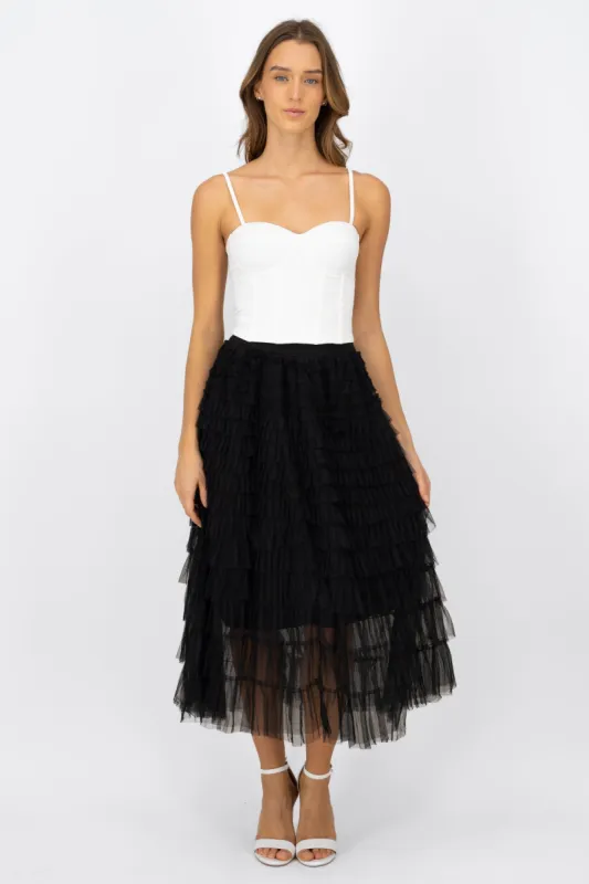 Falda maxi detalle olanes sold by Shasa