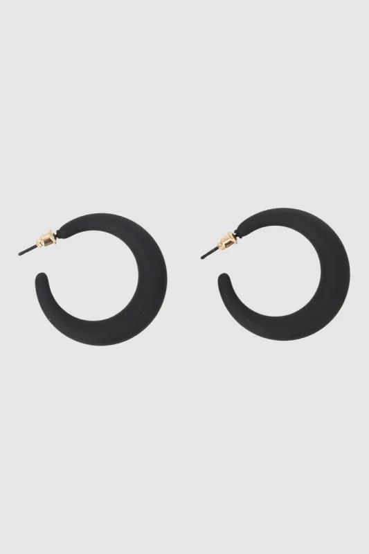 Arracadas Detalle Grueso Color sold by Shasa