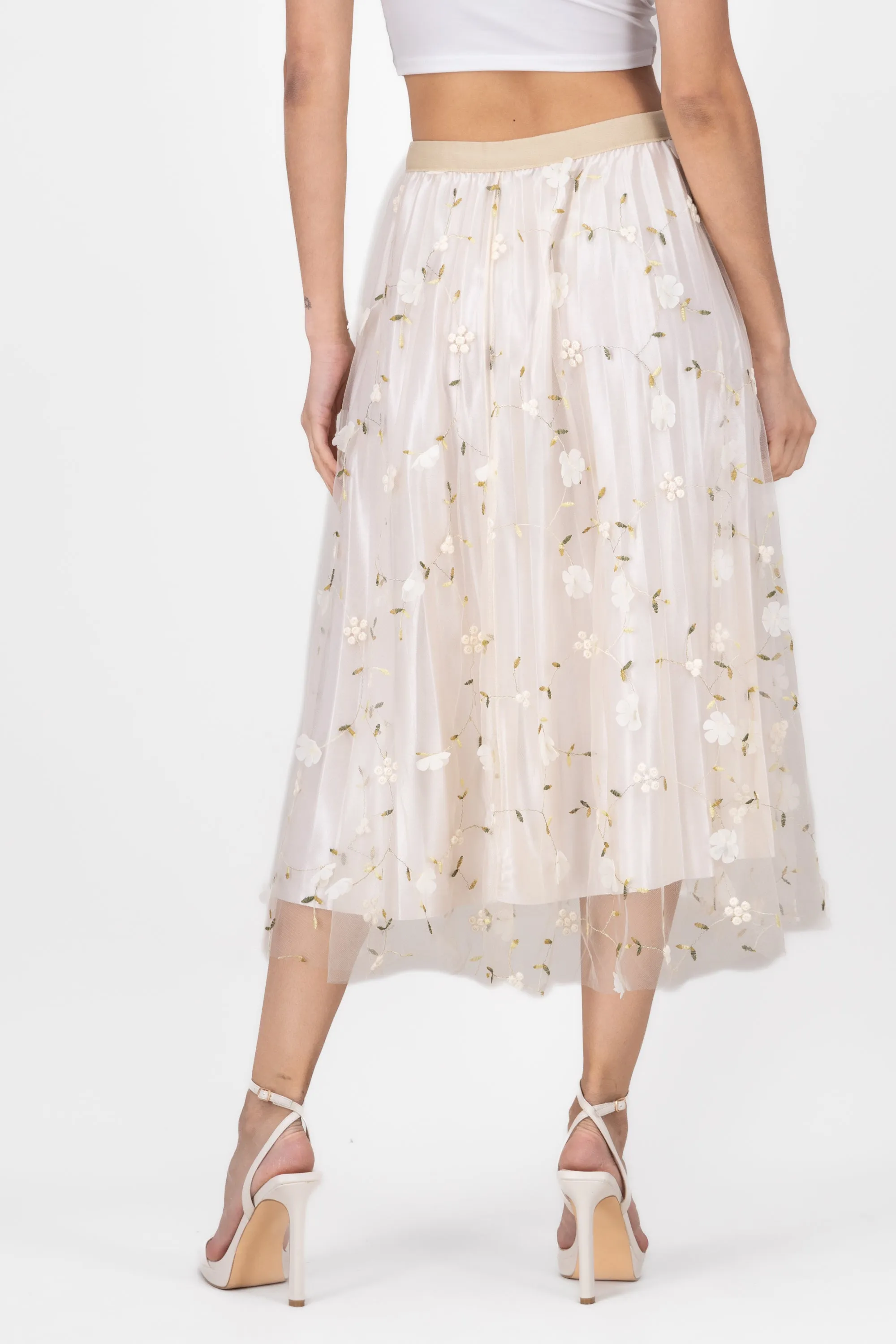 Falda Flores Bordadas De Tulle sold by Shasa product image thumbnail 4