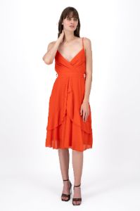 Vestido Tirantes Detalle Olanes sold by Shasa