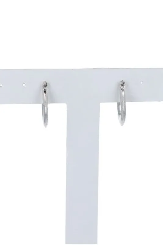 Arracadas mini diseño ovalado sold by Shasa