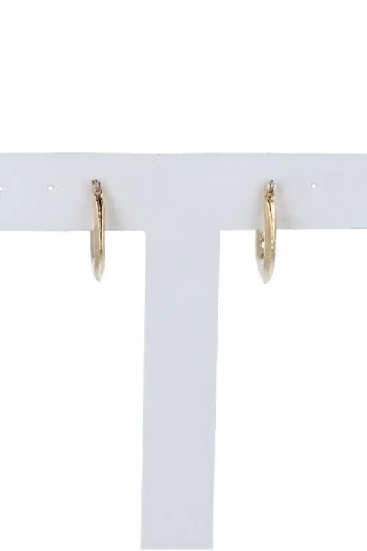 Arracadas mini diseño ovalado sold by Shasa