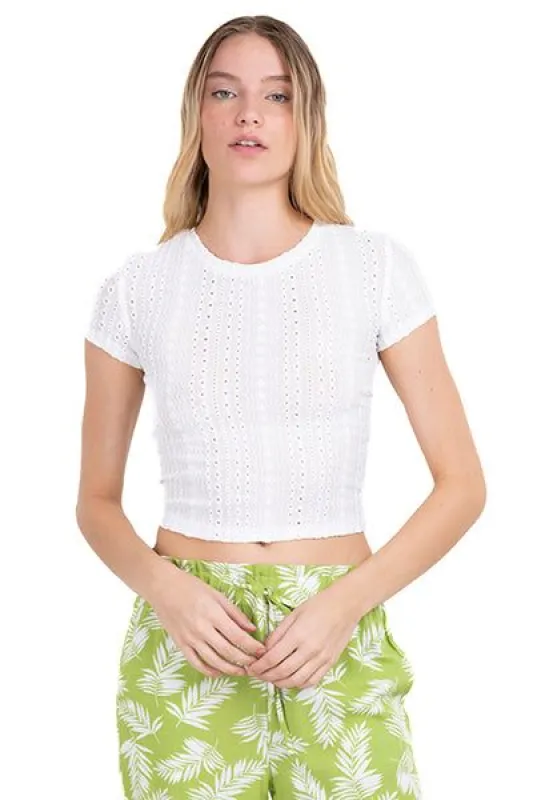 Top tejido eyelet manga corta sold by Shasa