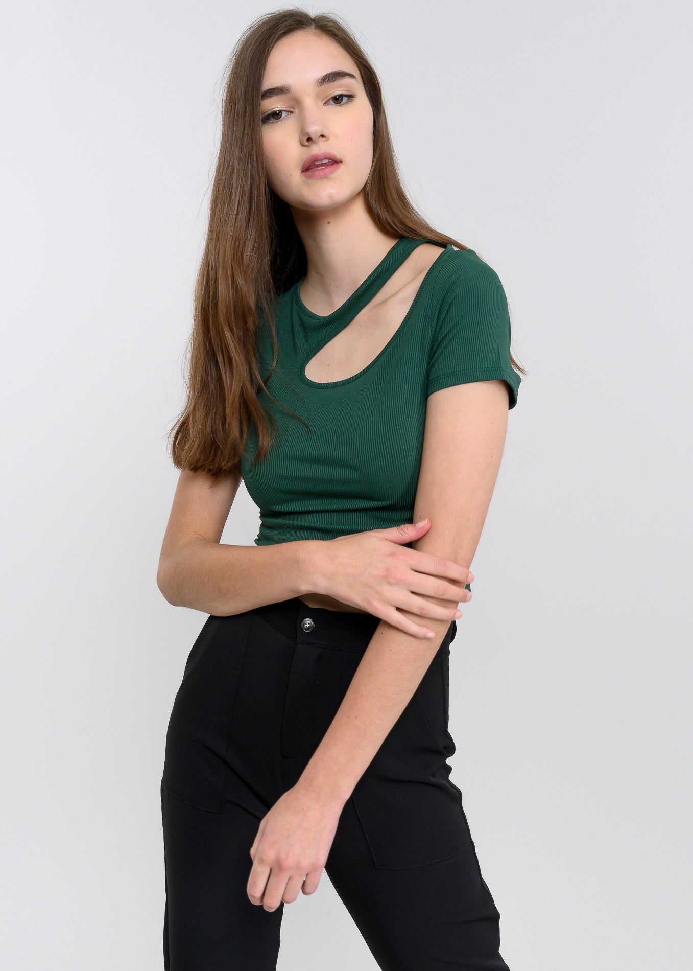 Top escote asimétrico sold by Shasa