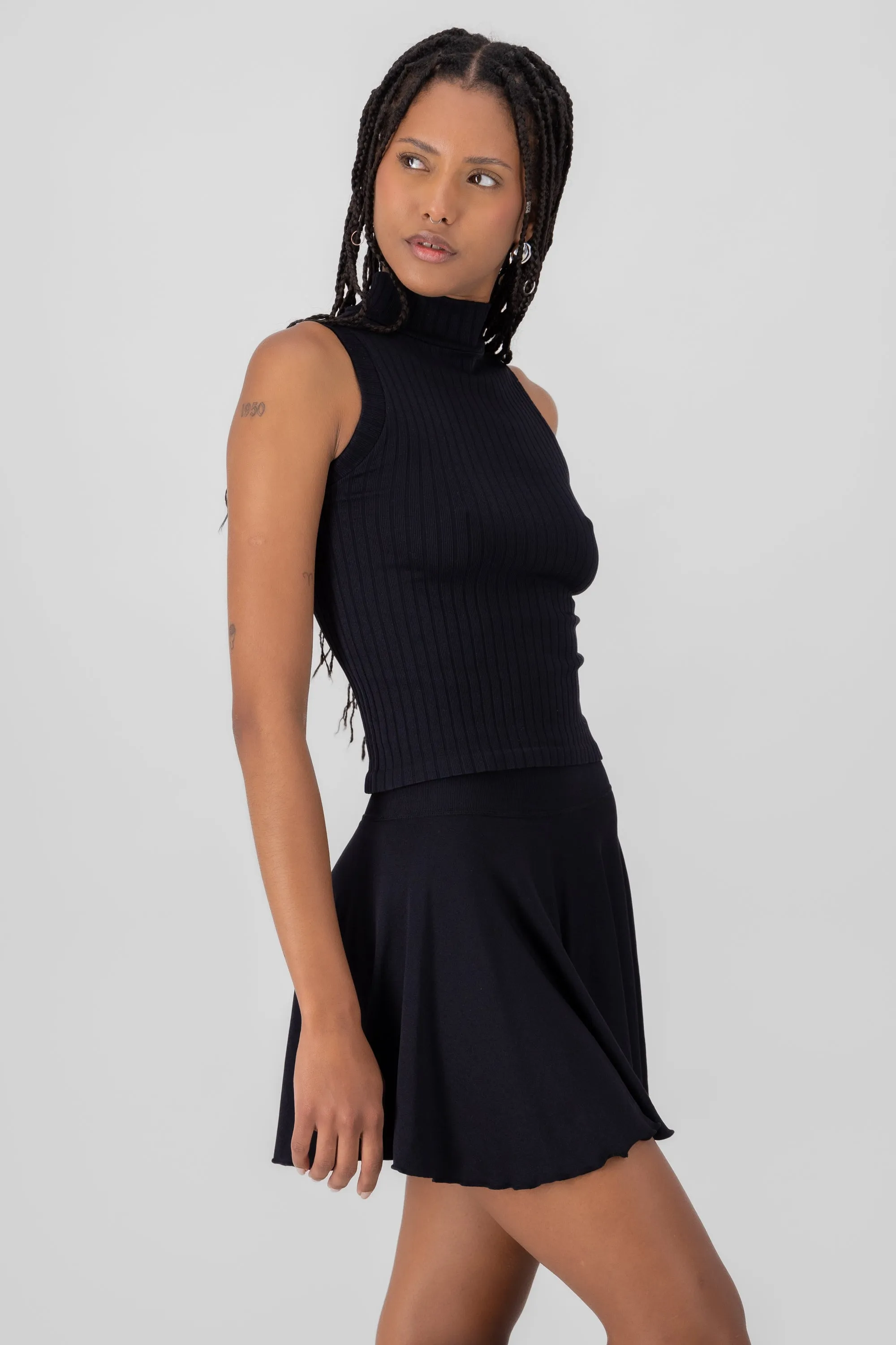 Top de seamless con cuello alto sold by Shasa product image thumbnail 3