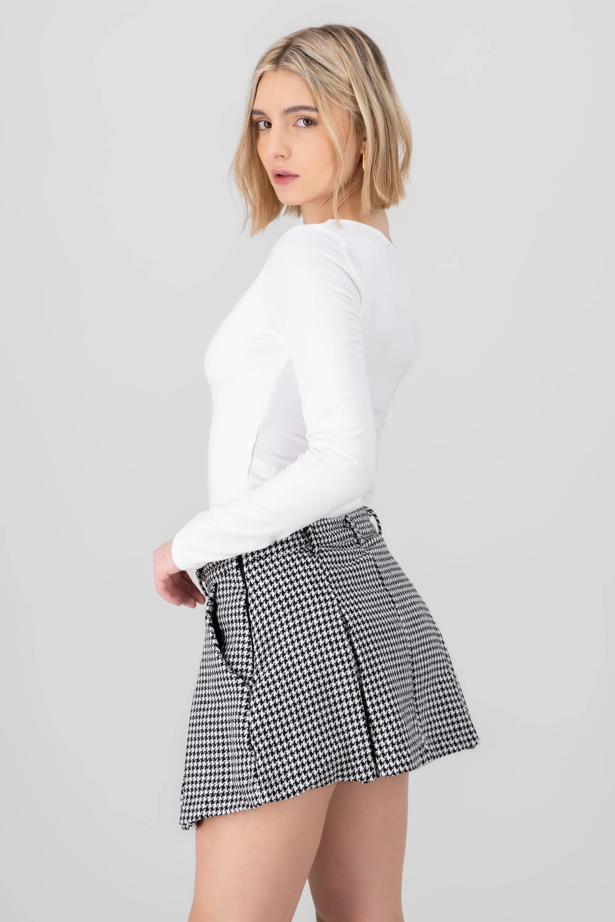 Top de manga larga con cuello redondo liso sold by Shasa product image thumbnail 3